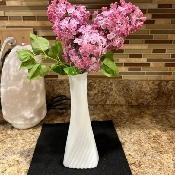 Vintage Randall White Milk Glass Bud Vase Art Deco Rectangular Swirl Pattern - Picture 9 of 11